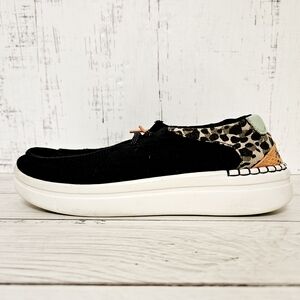 Hey Dude Wendy Rise Jungle Funk Black Women's Size 8 Slip-On Shoes